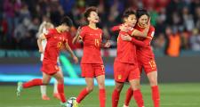 华体会官方-中国女足球员在国外联赛中表现抢眼，受瞩目