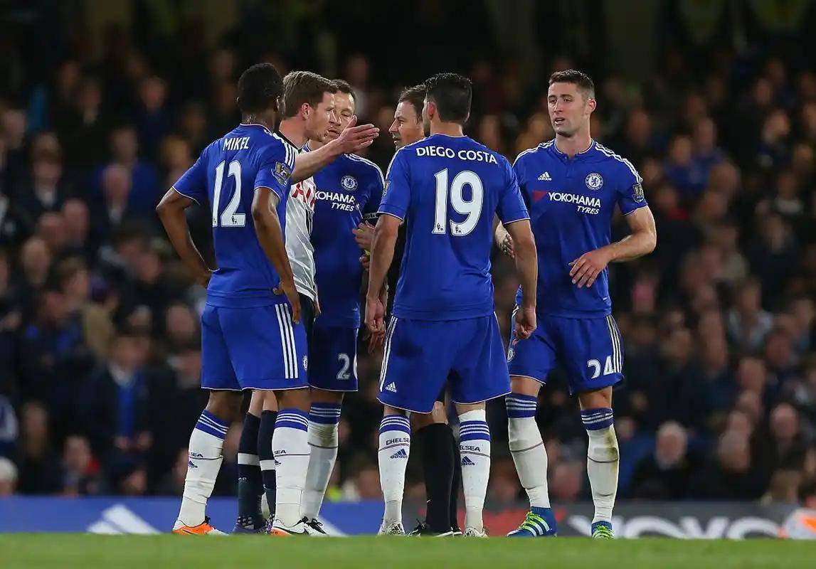 热刺球员突破关键时刻，助球队取胜