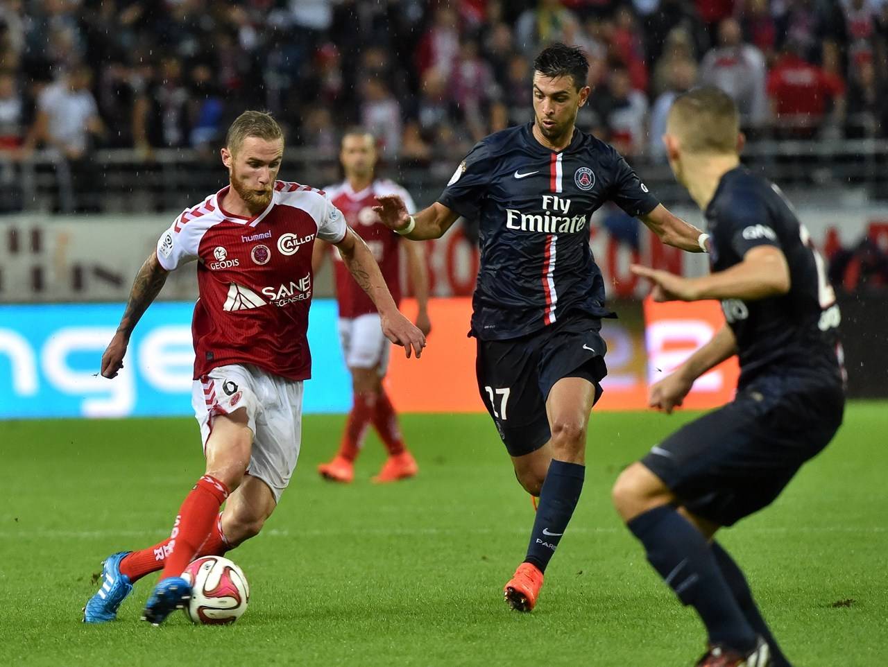 兰斯客场击败对手排名继续攀升