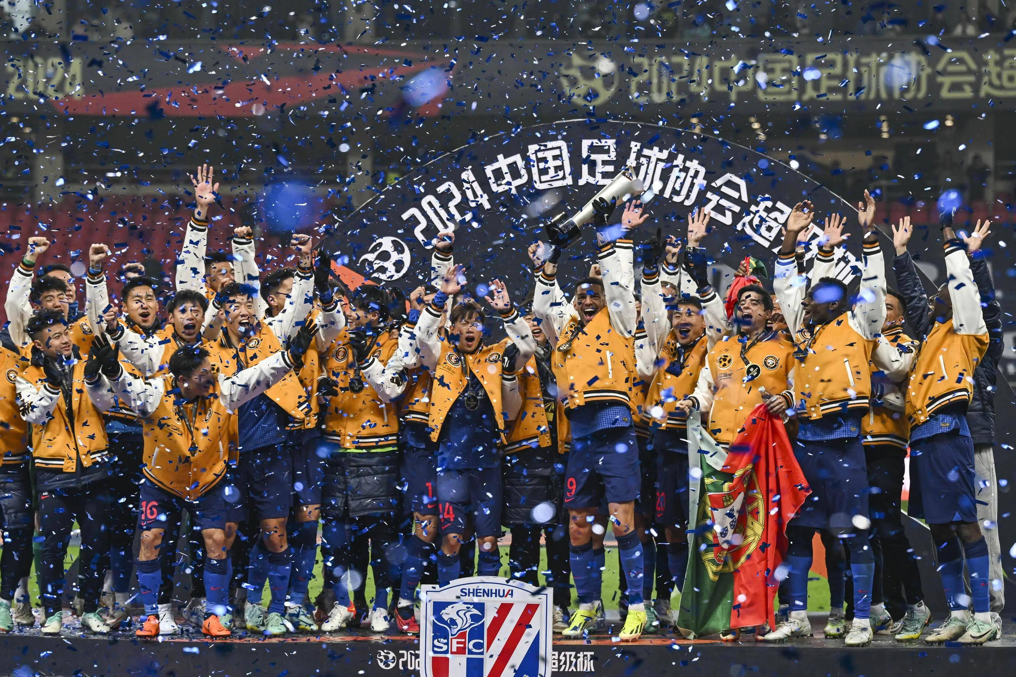 统一战场：上海上港VS上海申花，双方争夺胜利