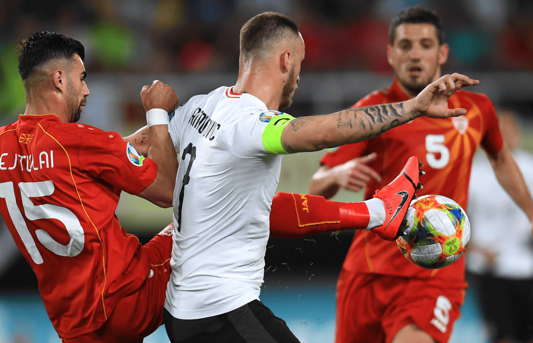 奥格斯堡主场豪取胜利，力压对手晋级的简单介绍