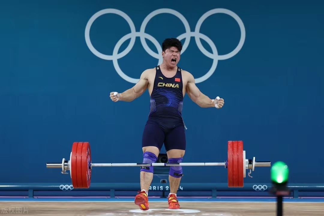 意大利举重选手再次夺得金牌