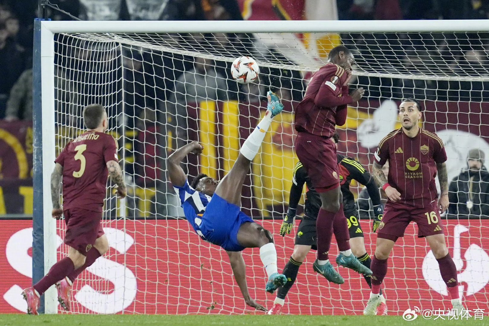 拉脱维亚击败波兰,晋级决赛 拉脱维亚击败波兰,晋级决赛