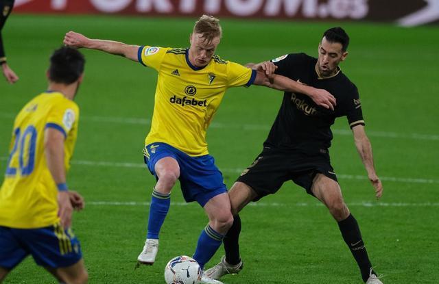 加的斯主场失利,赛季压力加大的简单介绍 加的斯主场失利,赛季压力加大的简单介绍