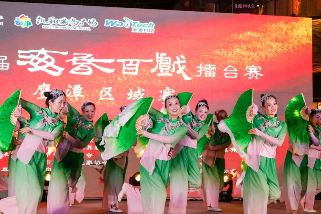 包含个人技艺过人，最终夺得冠军称霸擂台的词条