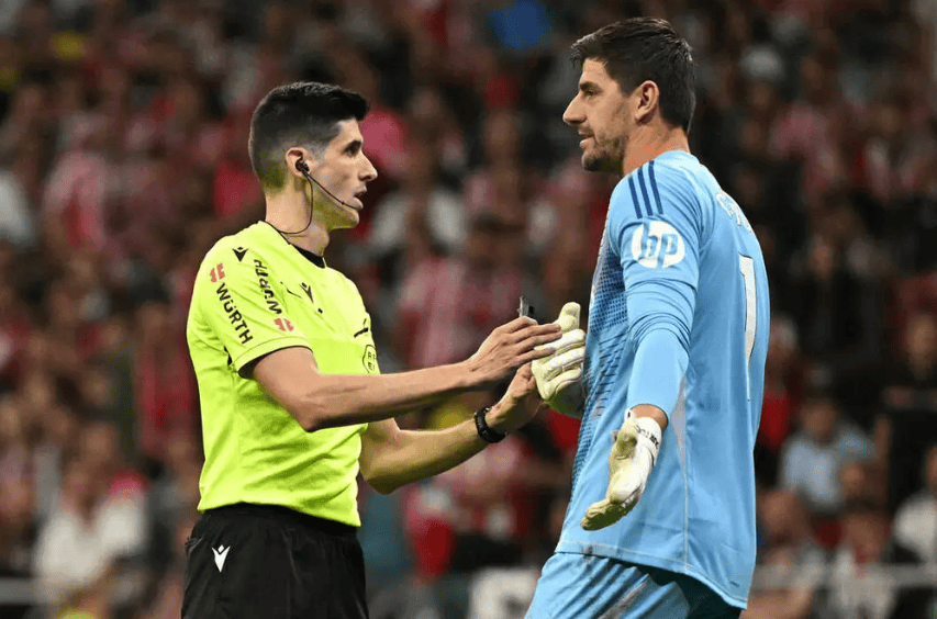 马德里德比惨败，球迷心情低落