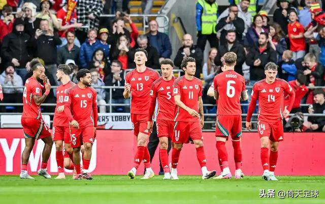 包含北马其顿客场不敌意大利，小组出线形势堪忧的词条