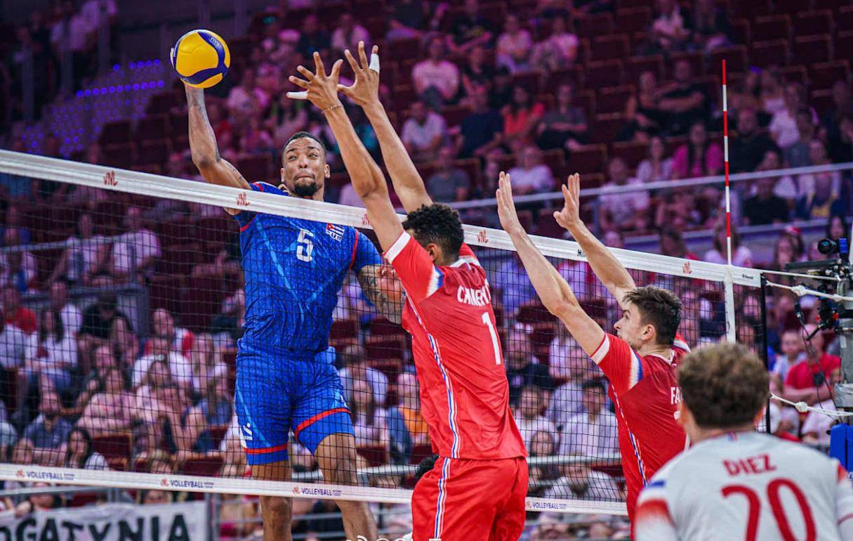 立陶宛男排队员艰难逆转晋级 立陶宛男排队员艰难逆转晋级