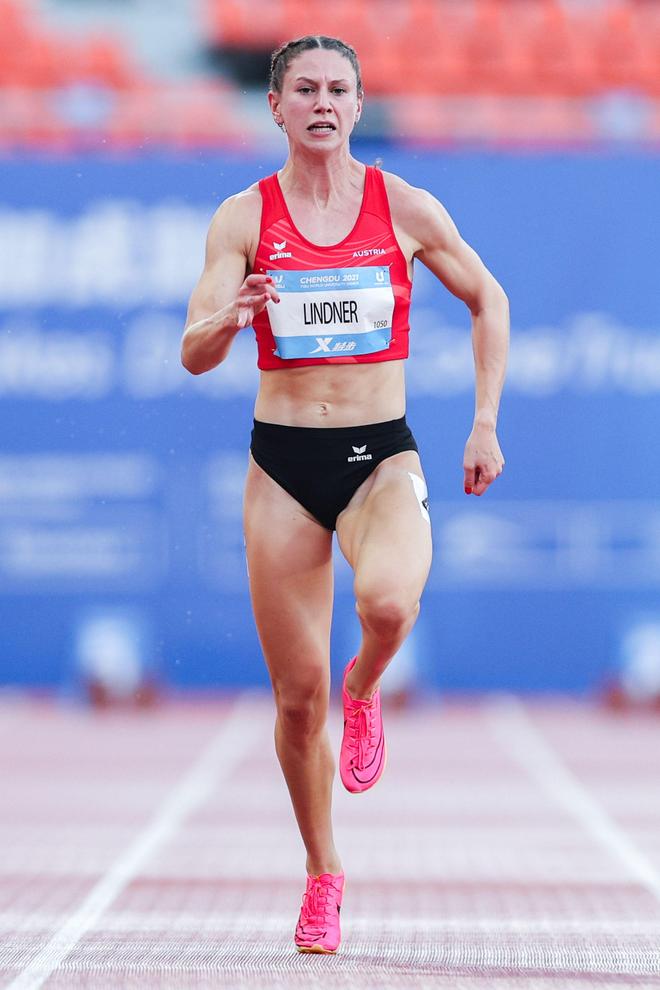 立陶宛男排队员艰难逆转晋级 立陶宛男排队员艰难逆转晋级