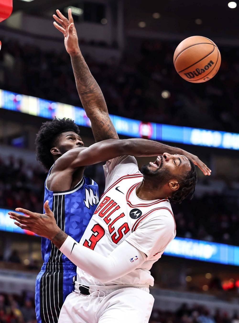 活塞克服困难战胜老鹰，德拉蒙德27+12