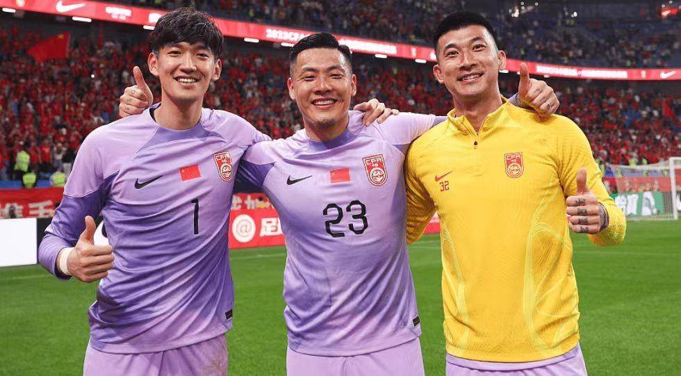 国足冲击世预赛32强阵容确定！