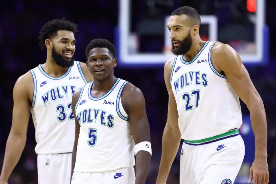 快船逆转雷霆守住领先地位