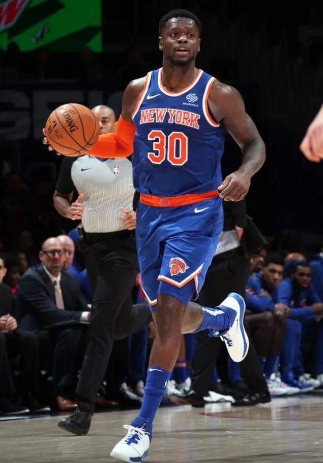 关于老鹰横扫公牛,轻松晋级东部决赛的信息 关于老鹰横扫公牛,轻松晋级东部决赛的信息