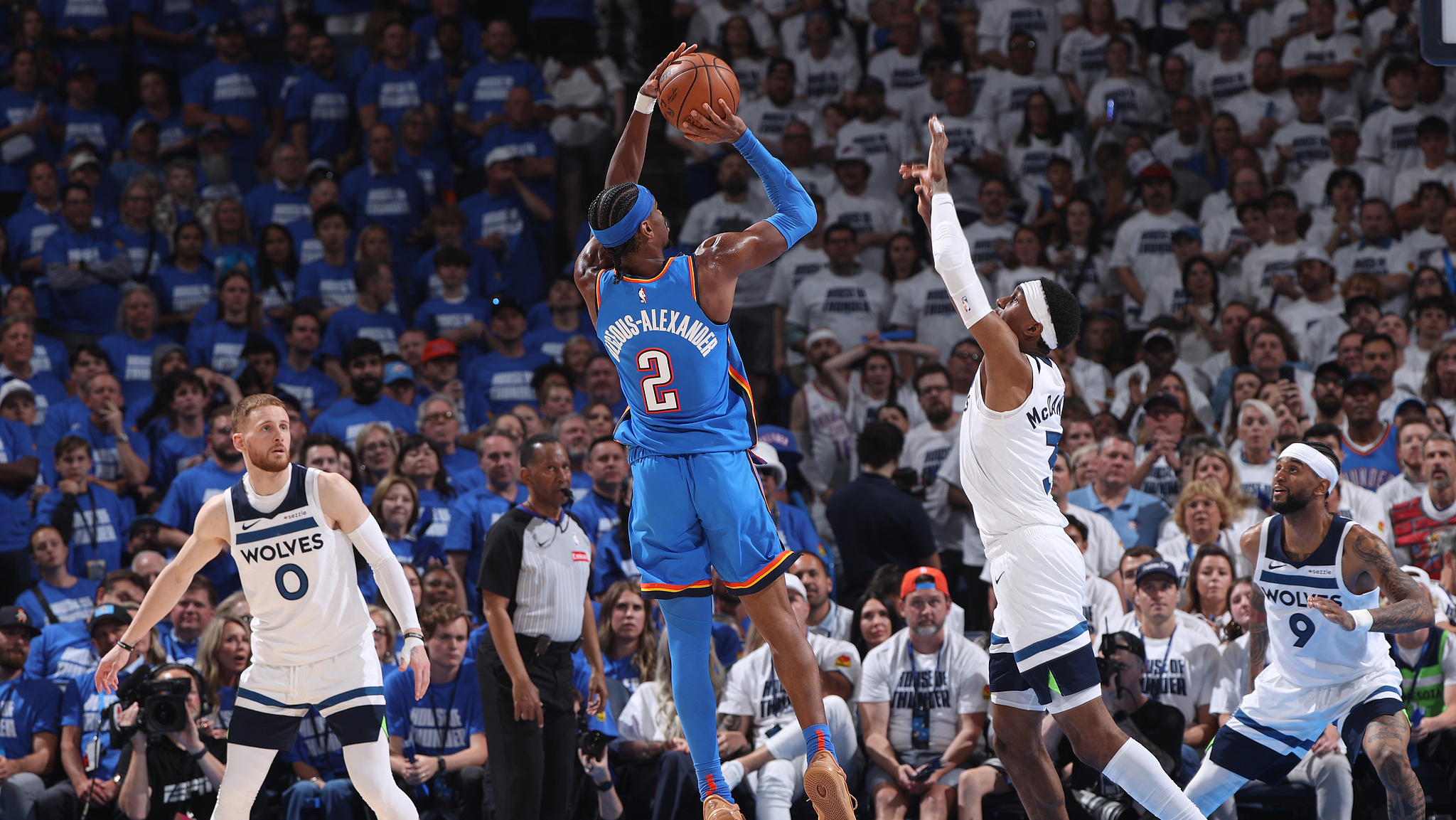 雷霆大胜太阳取得四连胜