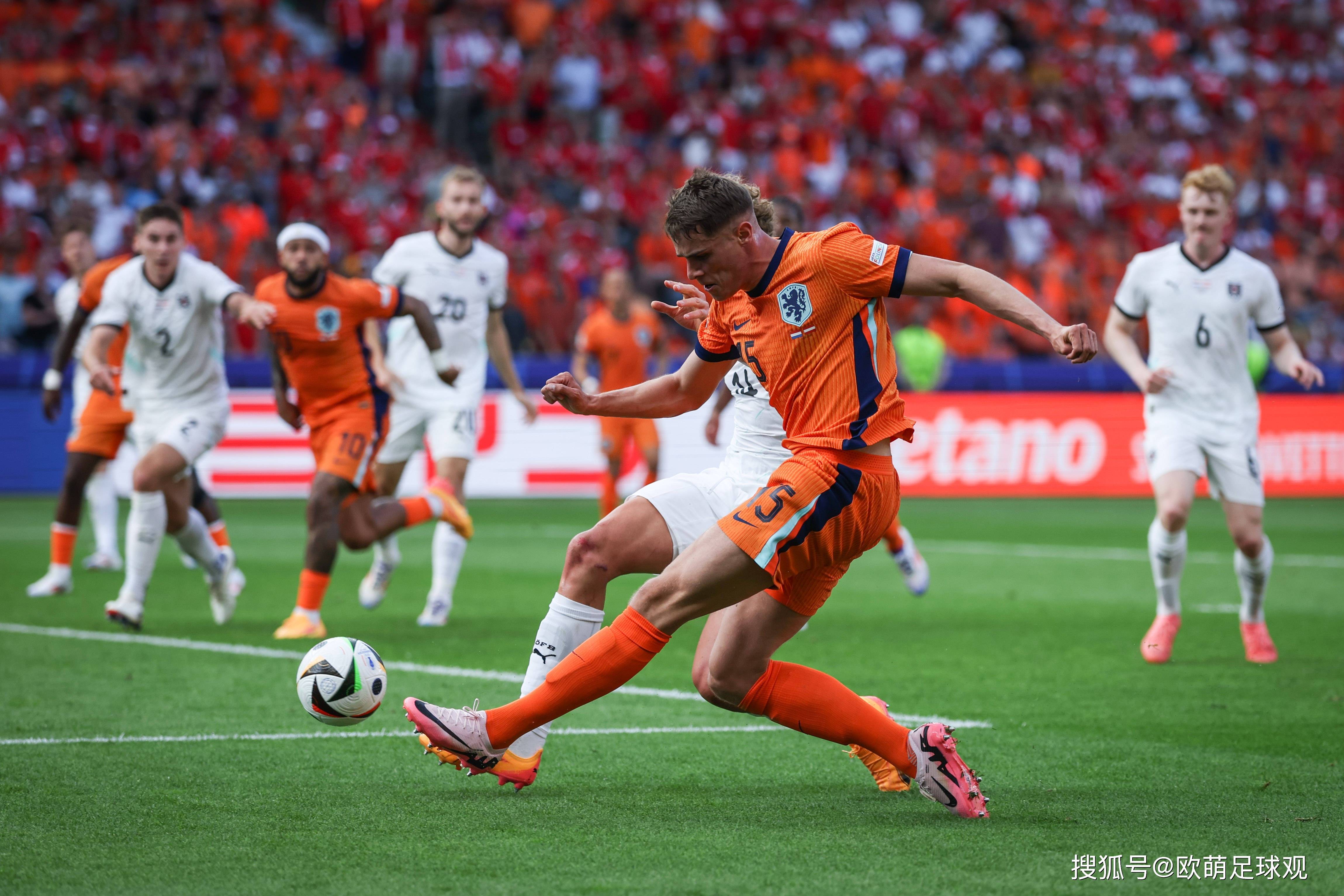 荷兰逆袭挑战保加利亚，形势临危谨慎应对